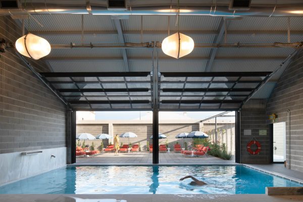 Moagem - Industrial Lodge | Piscina | Pool Moagem - Industrial Lodge | Piscina aquecida todo o ano, spa, bicicletas, solário | Heated pool year-round, spa, bicycles, solarium.