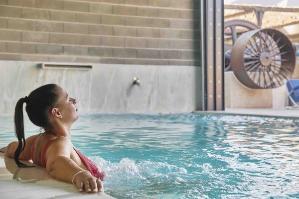 Moagem - Industrial Lodge | Piscina | Pool Moagem - Industrial Lodge | Piscina aquecida todo o ano, spa, bicicletas, solário | Heated pool year-round, spa, bicycles, solarium.